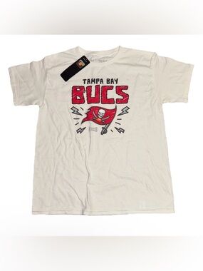 Tampa Bay Bucs Youth Medium White Tshirt NWT Team Apparel Buccaneers Fan